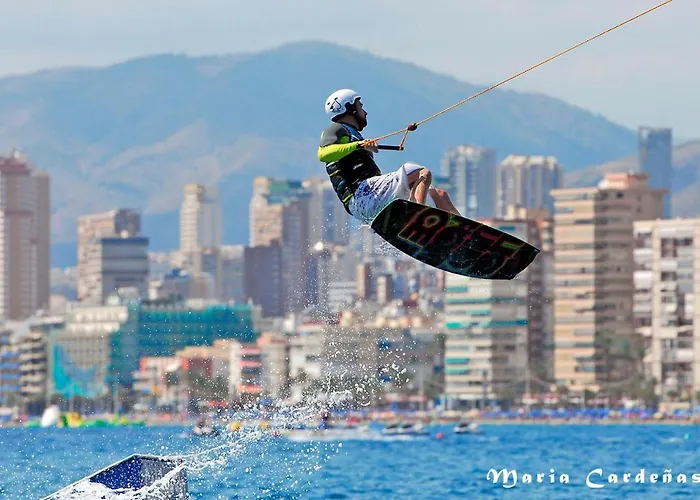 Damas 10c شقة بينايدورم