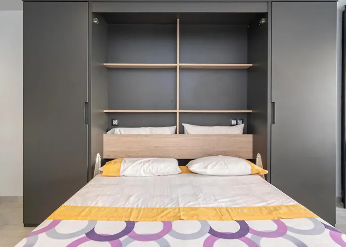 Damas 10c شقة بينايدورم